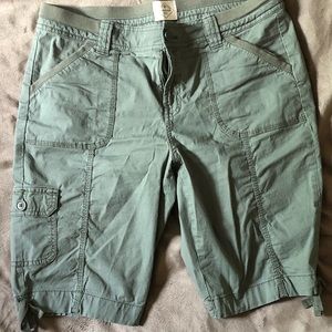 Bermuda Cargo Shorts size 8